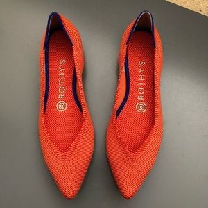 New/Never Worn Persimmon Rothy’s Size 7